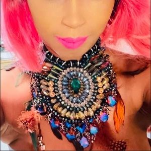 Huge Crystal Green multi color Tribal Feather Necklace set 2 pc Rare Find! New